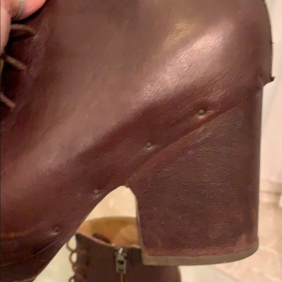 Acne Lea Shank leather heeled booties size 7/8 •UNIQUELY YOURS• - Picture 6 of 8